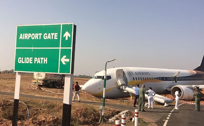 Indian passenger plane skids off runway, injuring 15